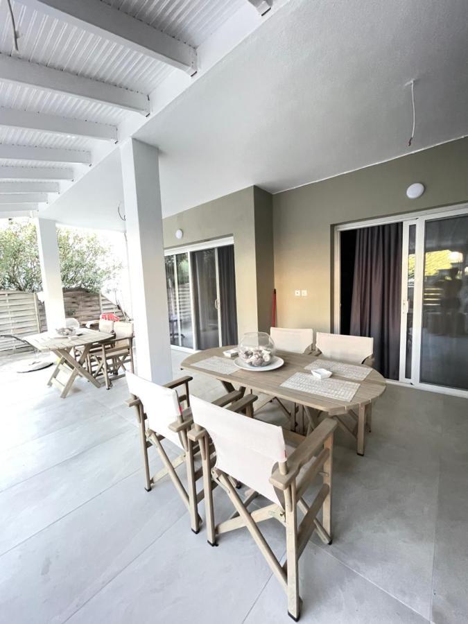 Central Luxury Apartment In Paralia Ofryniou Ofrínio Kültér fotó